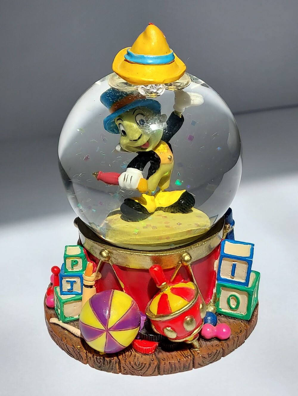 Disney Jiminy Cricket Small Snowglobe Snow Globe Dome